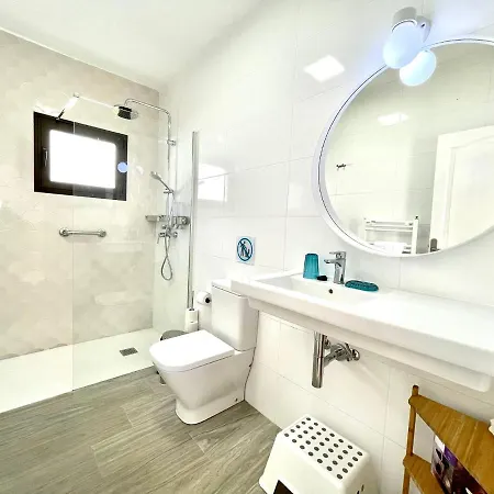 Estupenda Con Vistas Al Mar, Freewifi, Acceso Directo A La Playa En Villa