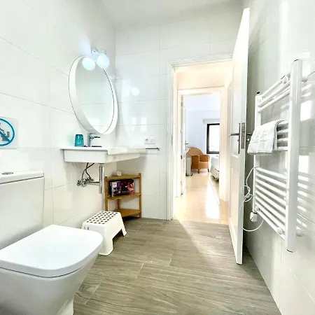 Estupenda Con Vistas Al Mar, Freewifi, Acceso Directo A La Playa En *